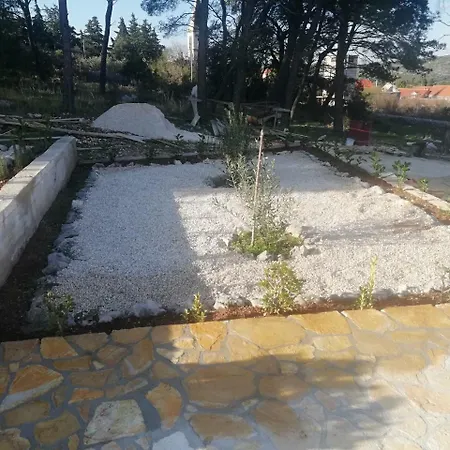 Vila Ela *